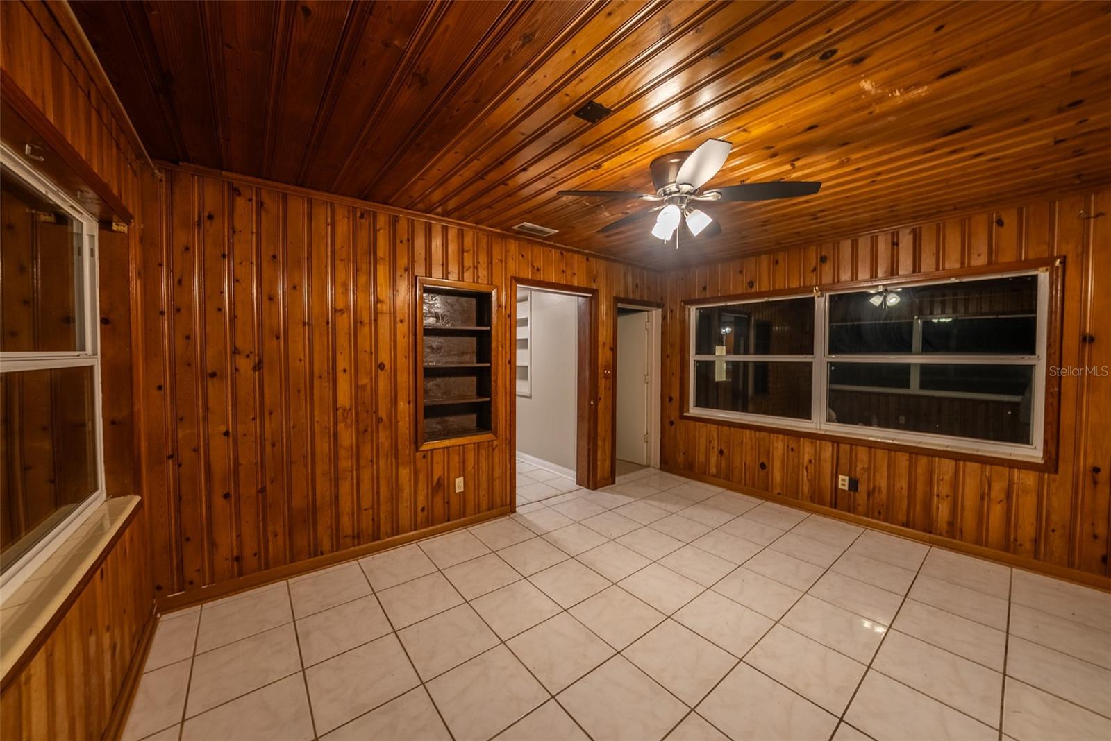 Image 24 of 37 For 3618 17th Avenue