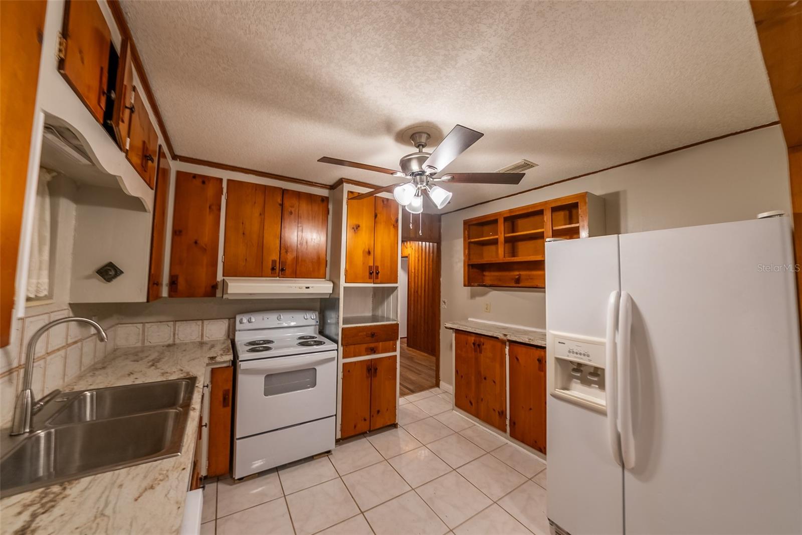 Image 9 of 37 For 3618 17th Avenue