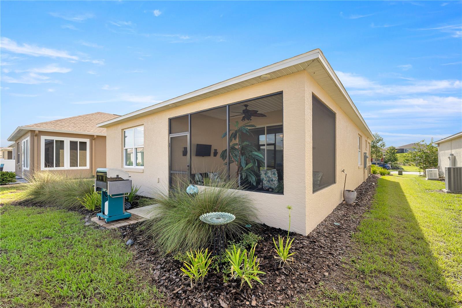 Image 4 of 25 For 10020 96th Street