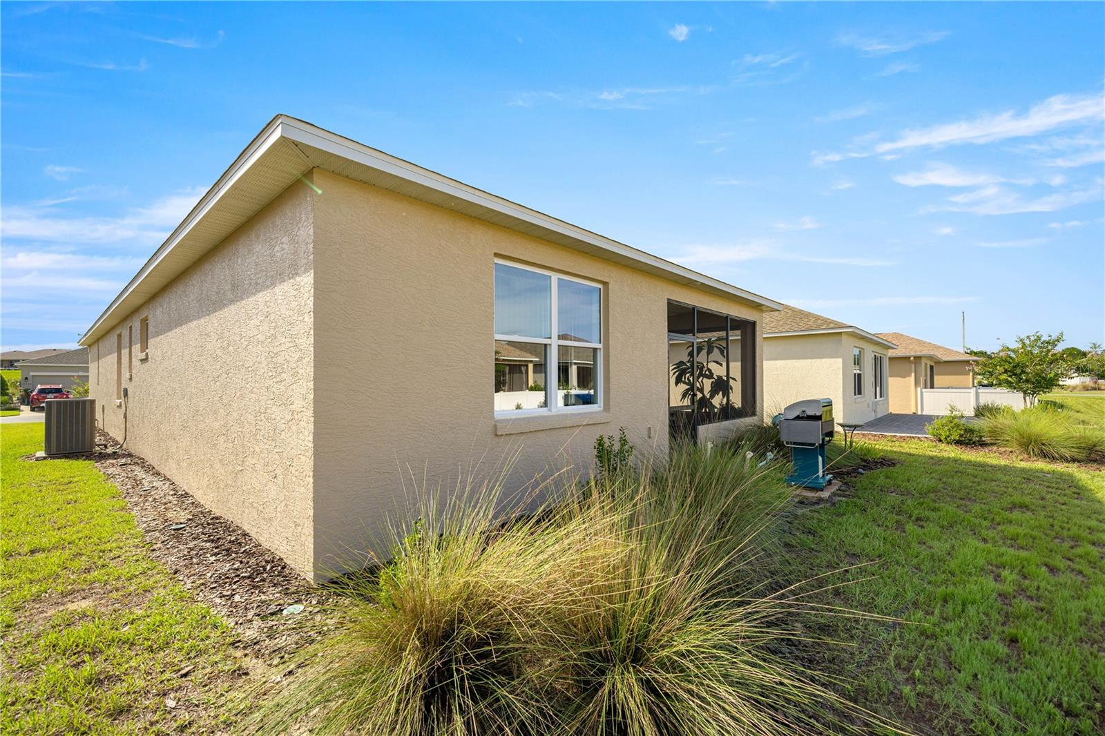 Image 5 of 25 For 10020 96th Street
