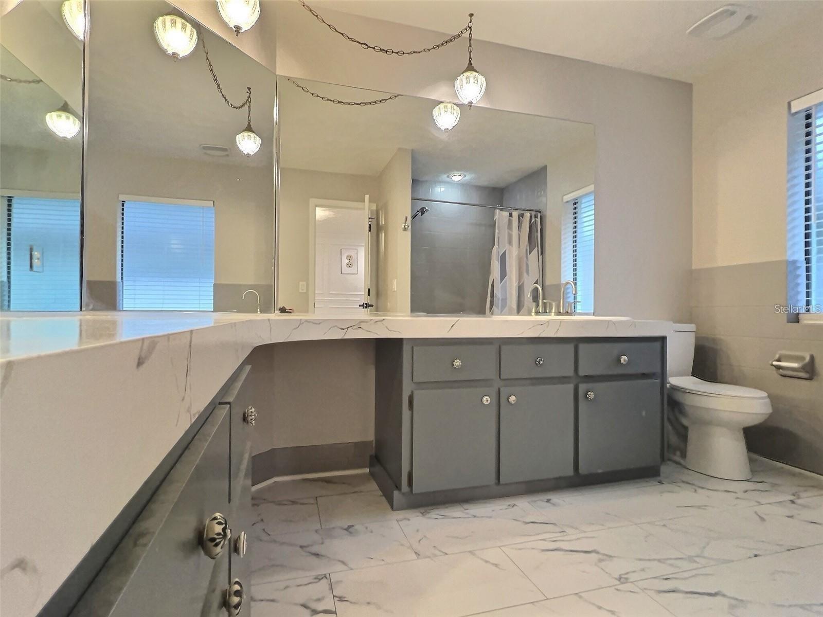 Image 41 of 81 For 1276 Pearson Street