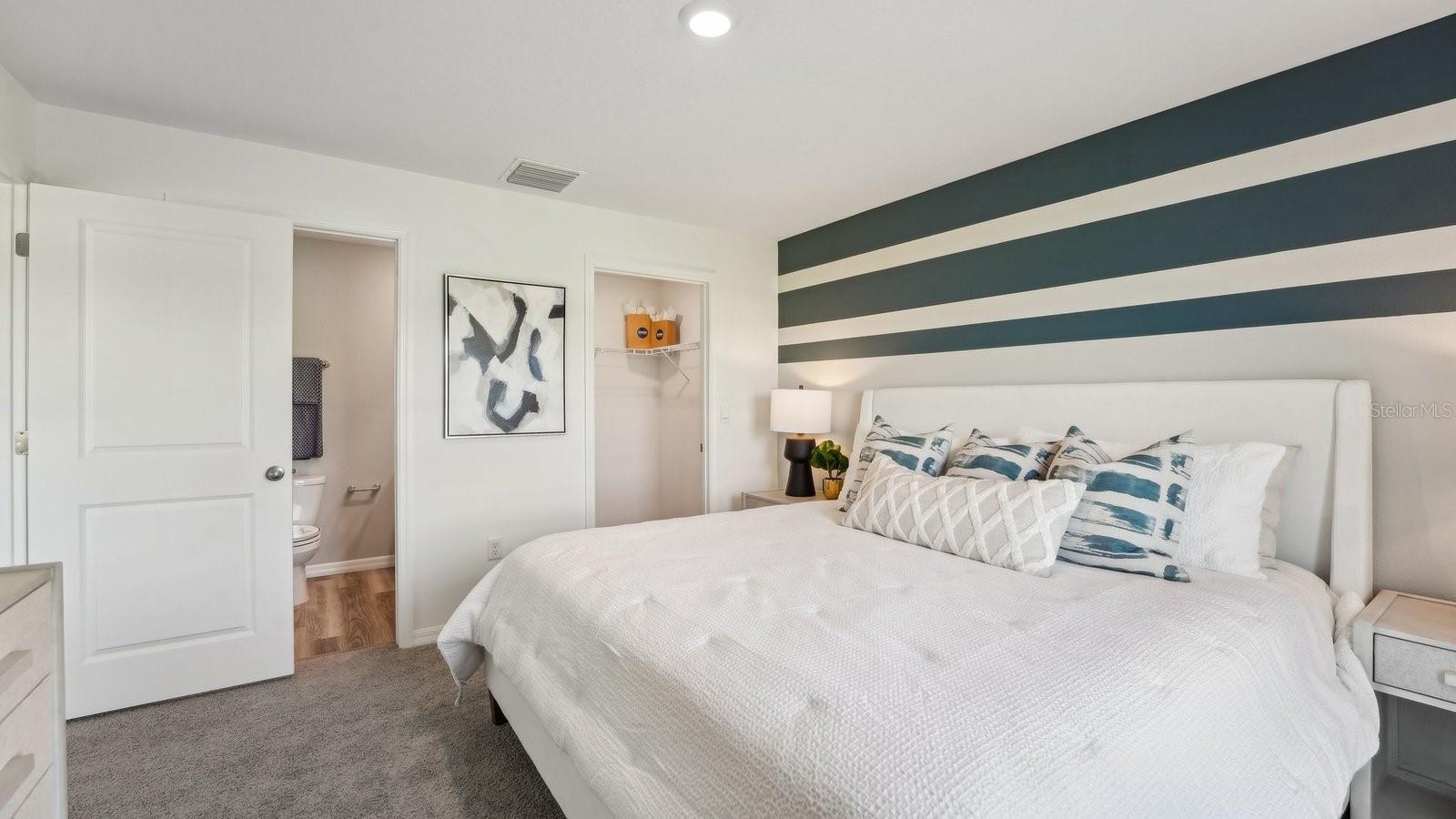 Image 18 of 23 For 8431 Clearway Drive