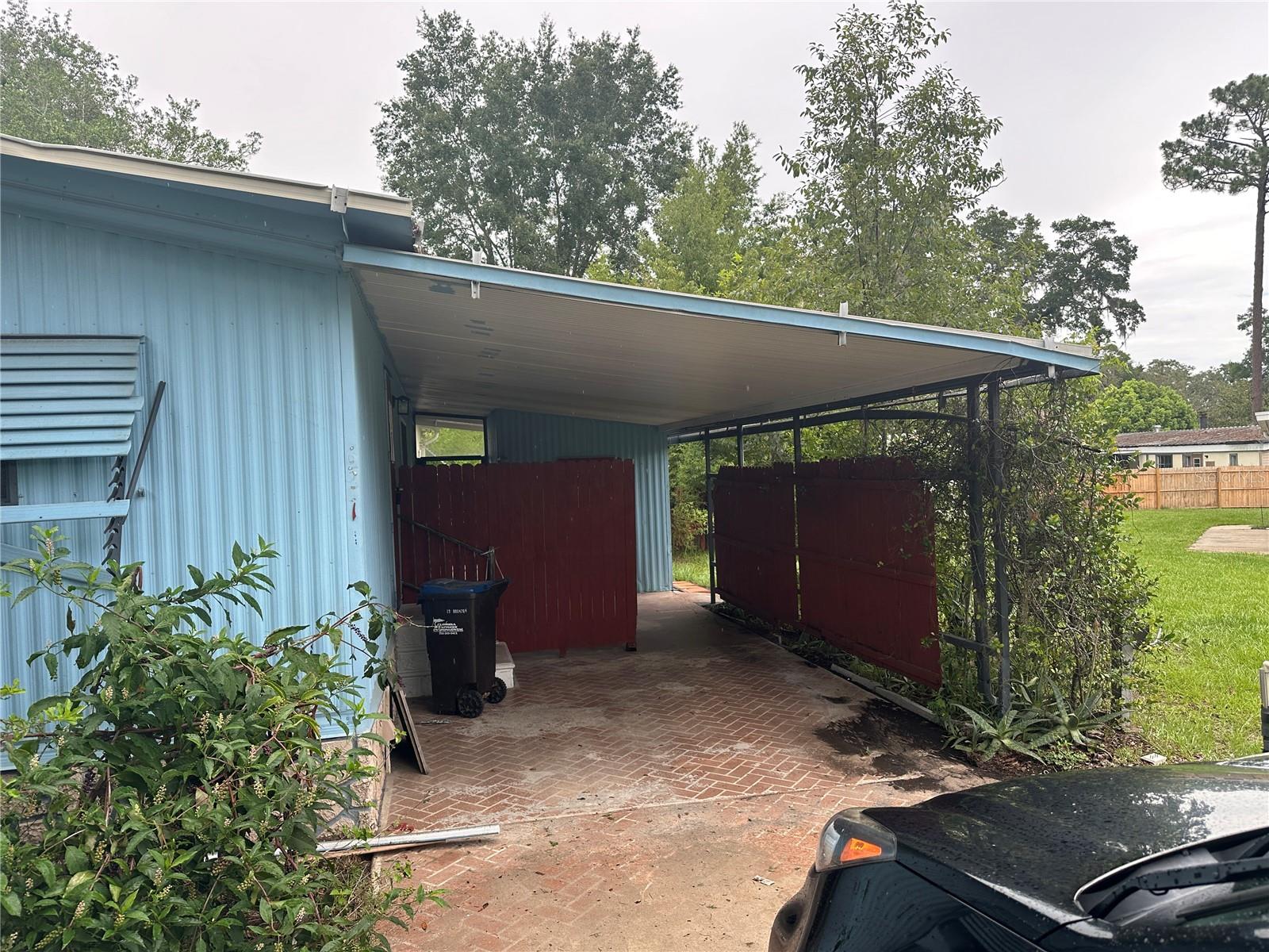 Listing photo id 0 for 6531 112th Street
