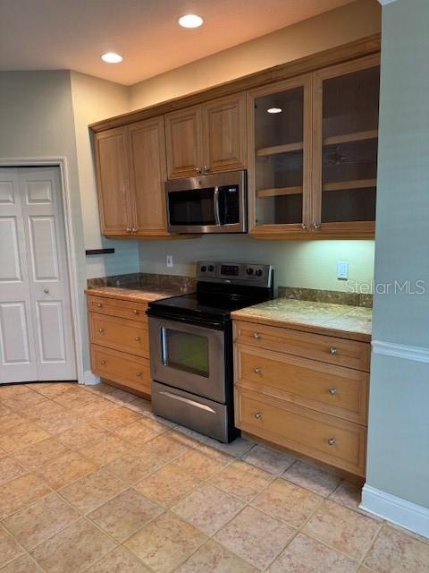 Image 4 of 18 For 3370 1st Avenue