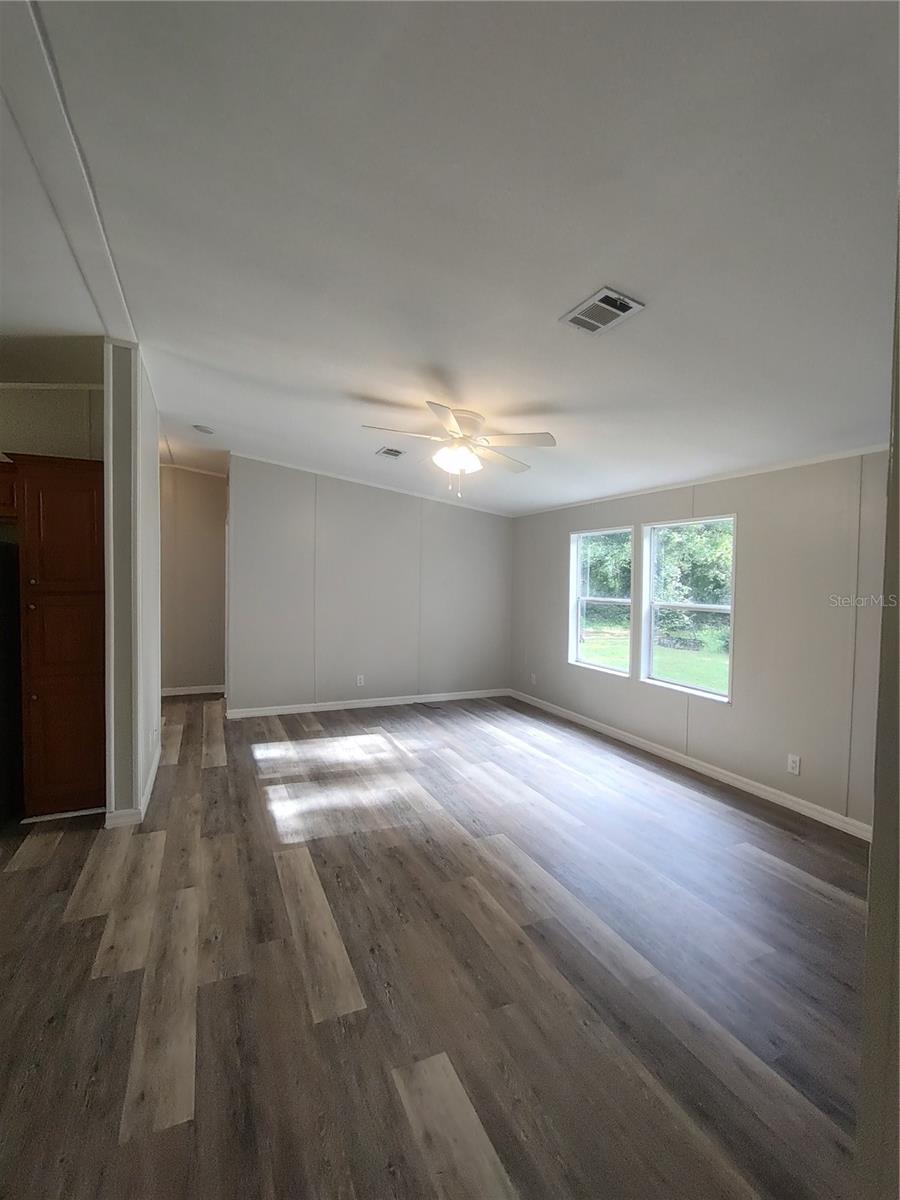 Image 18 of 27 For 45 58th Terrace