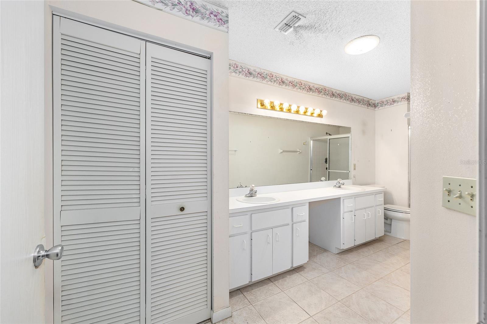Image 21 of 25 For 9051 96th Lane D