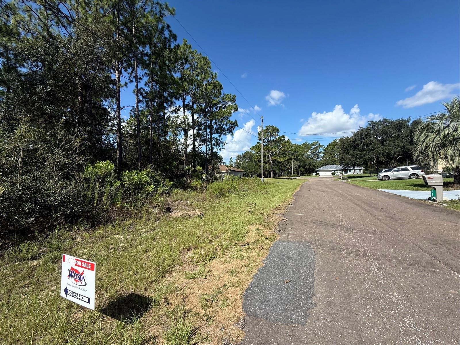Listing photo id 1 for 2190 Tacoma Drive