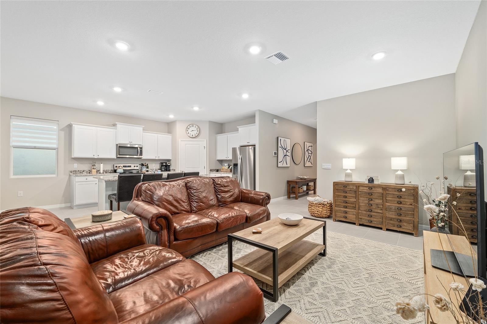 Image 26 of 87 For 4123 48th Terrace Road
