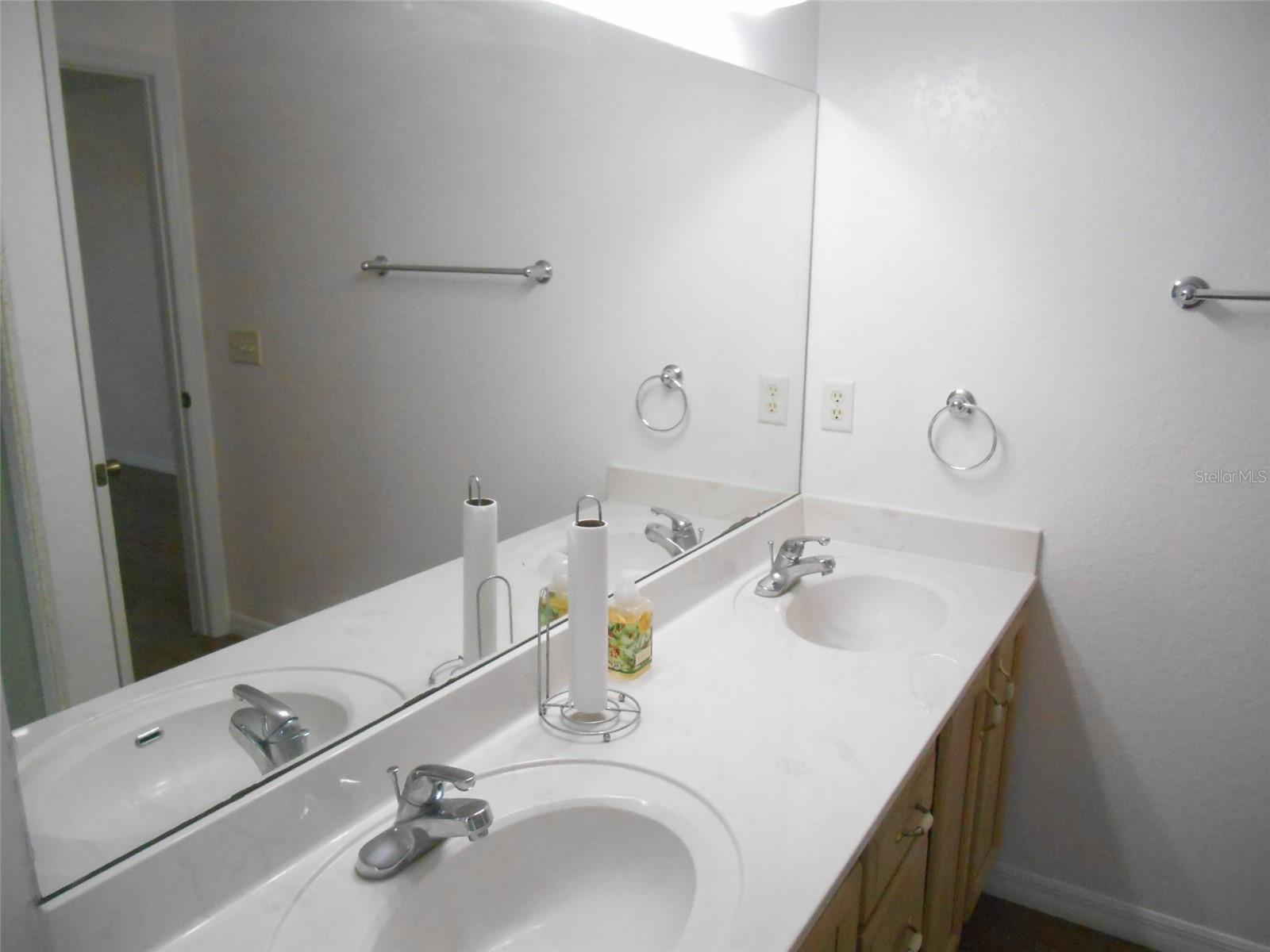 Image 10 of 18 For 17472 121st Circle