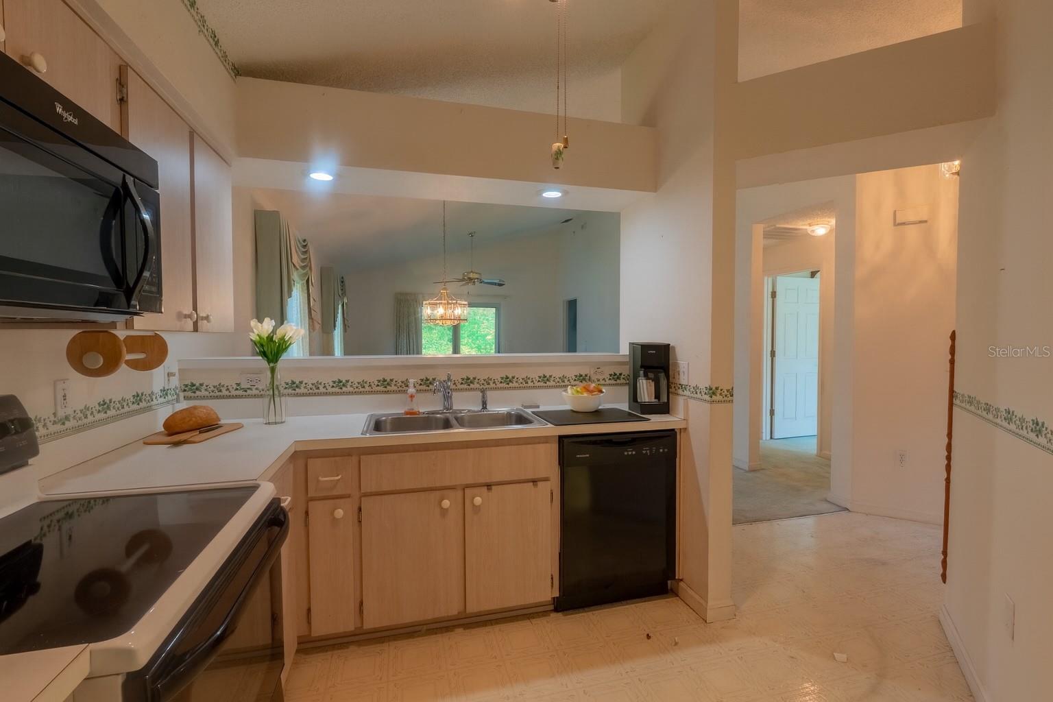 Image 7 of 42 For 1913 50th Circle