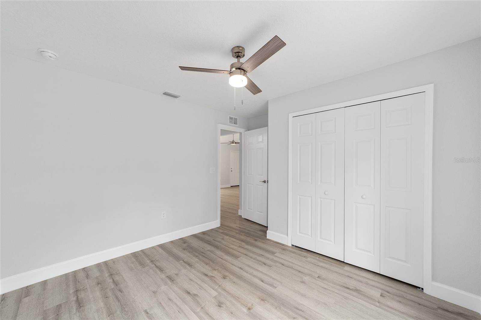 Image 21 of 28 For 13803 101st Street