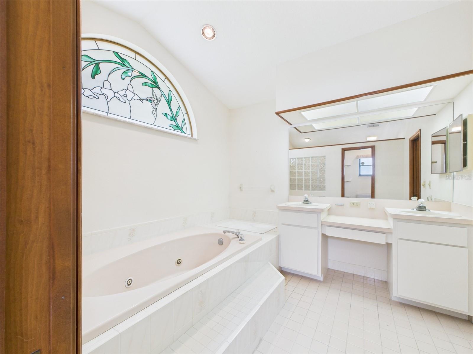 Image 21 of 45 For 24 Boxelder Court