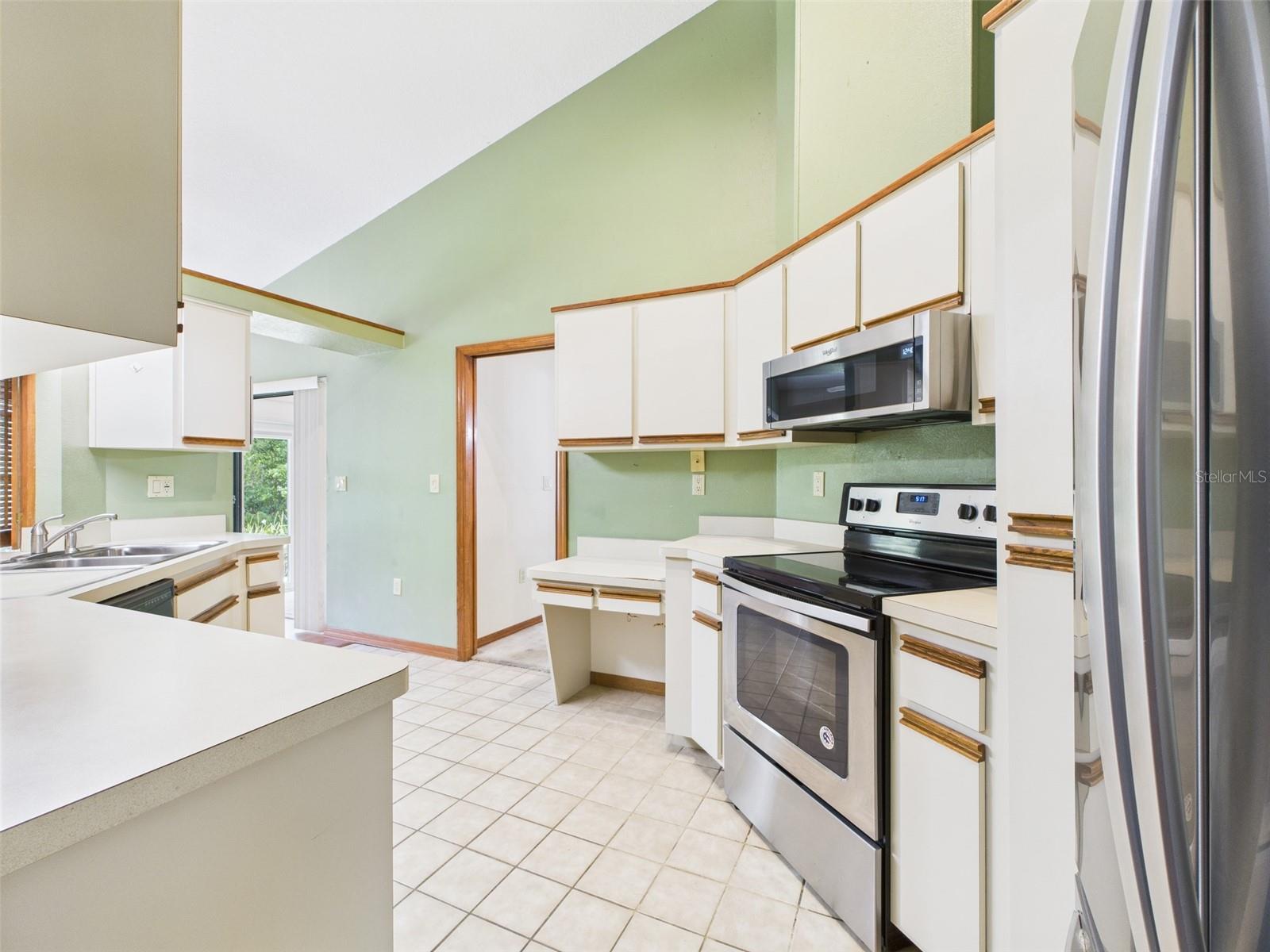 Image 4 of 45 For 24 Boxelder Court