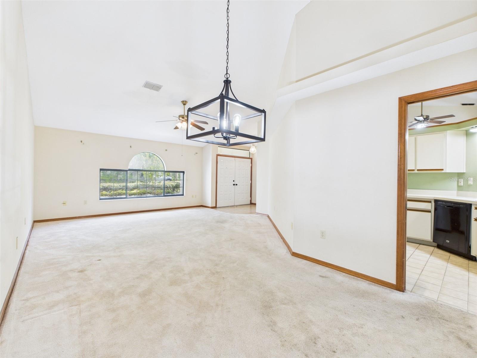 Image 5 of 45 For 24 Boxelder Court