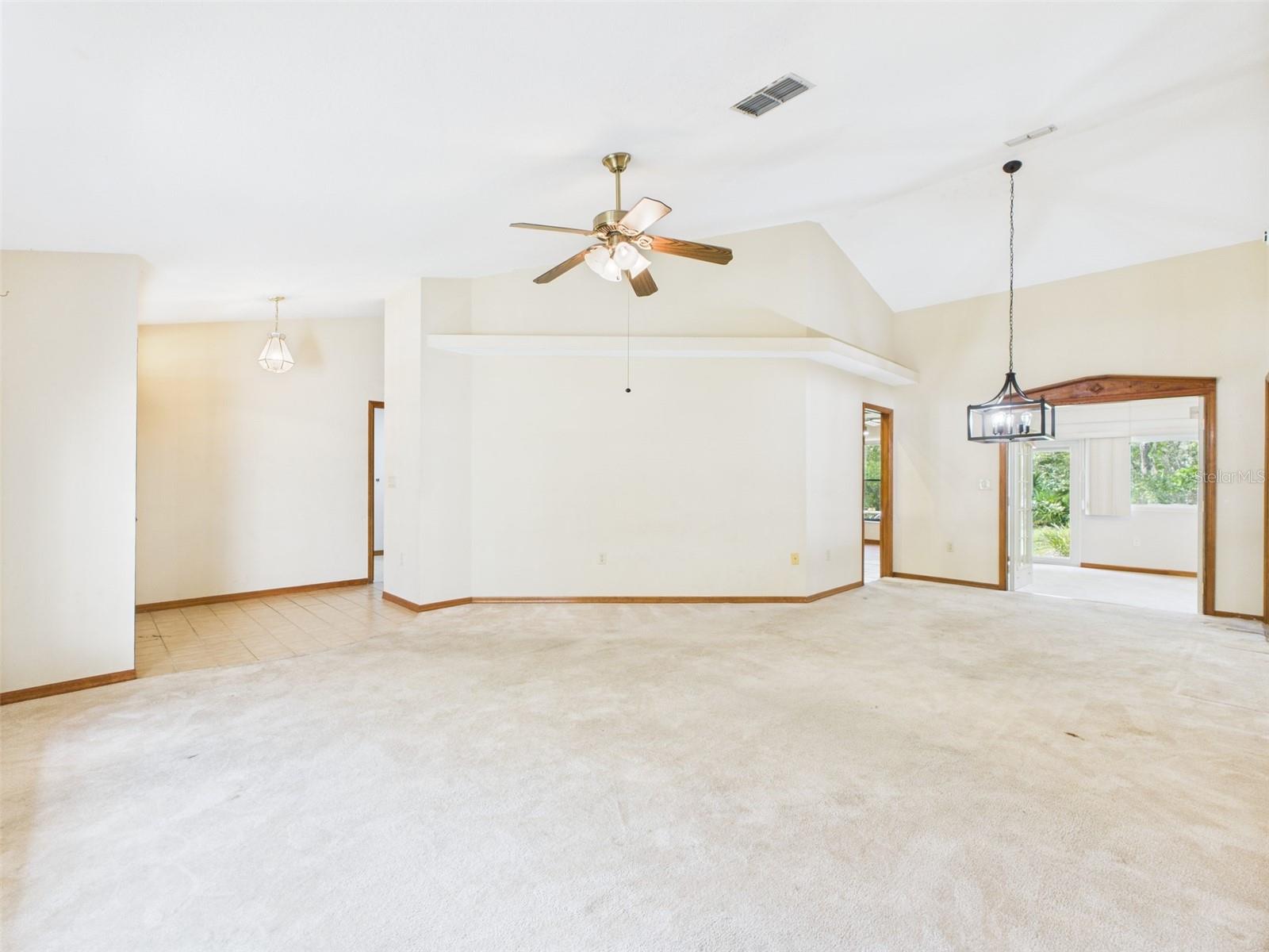 Image 7 of 45 For 24 Boxelder Court