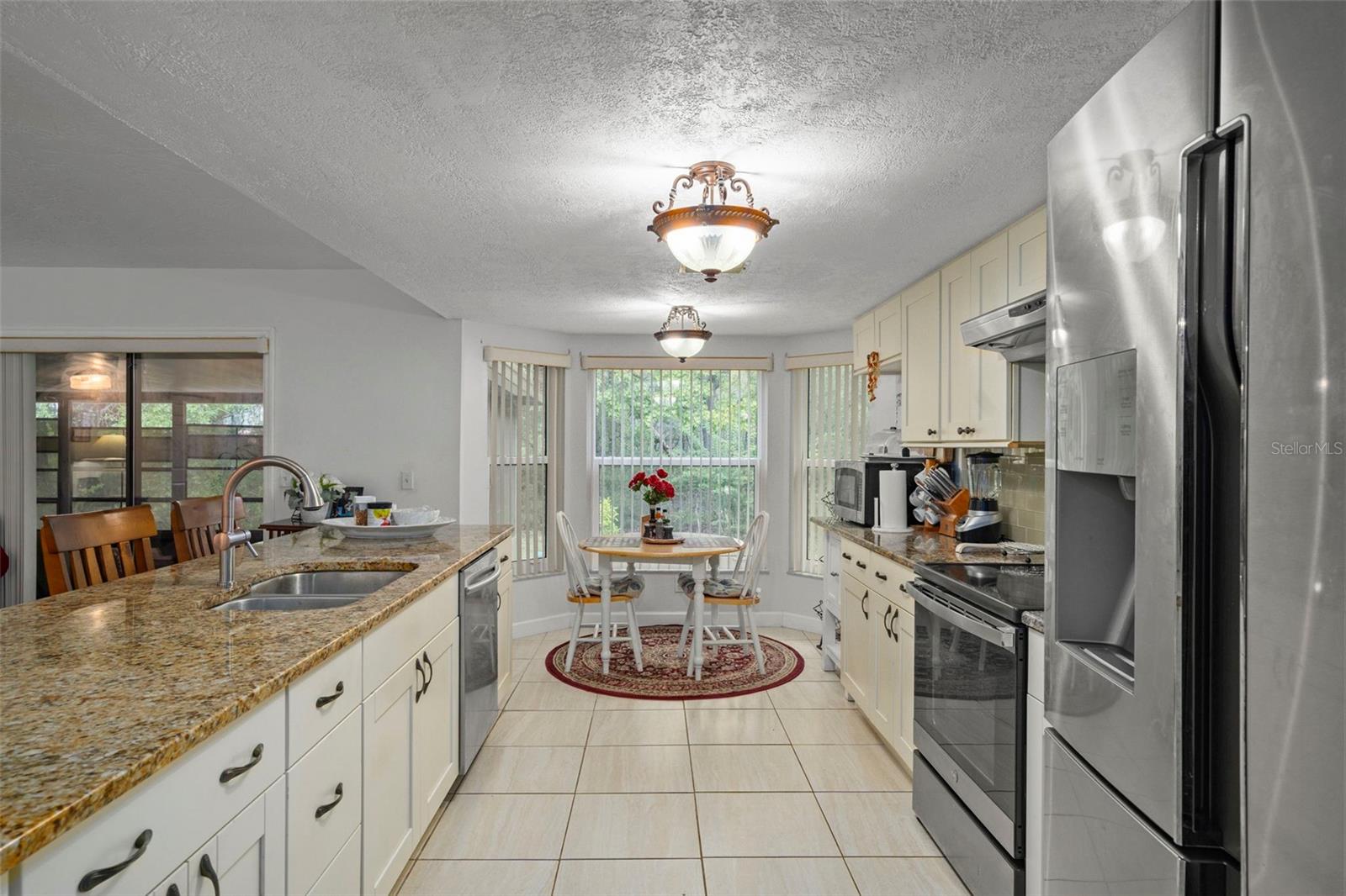 Image 12 of 37 For 12 Sycamore Court W