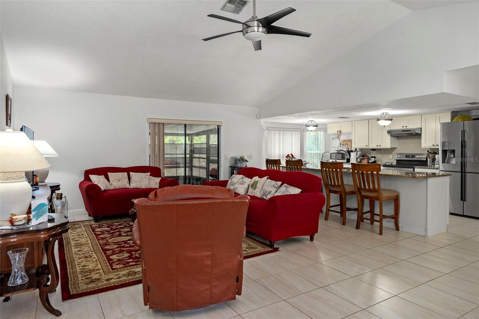 Image 4 of 37 For 12 Sycamore Court W