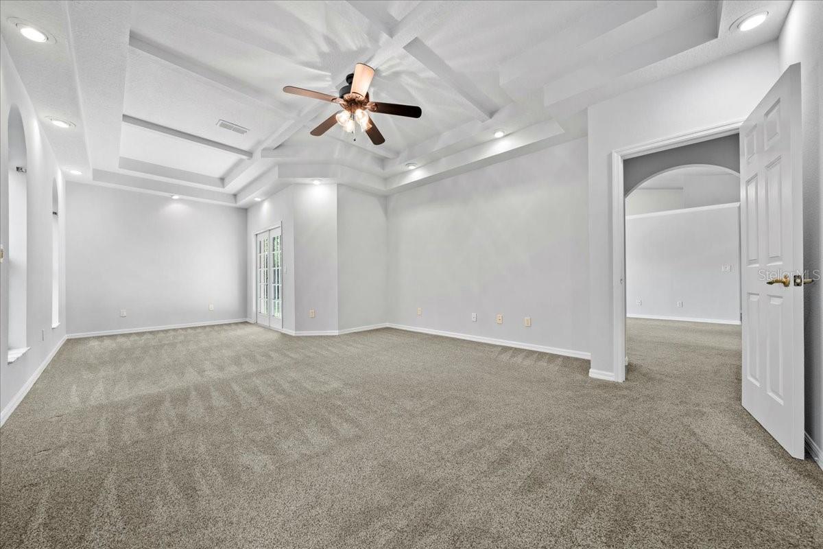 Image 17 of 77 For 10929 39th Court