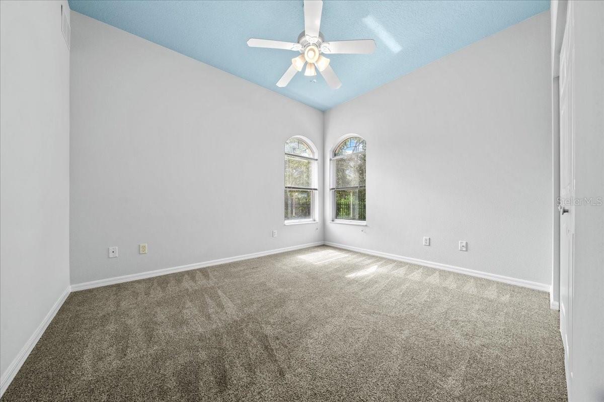 Image 42 of 77 For 10929 39th Court