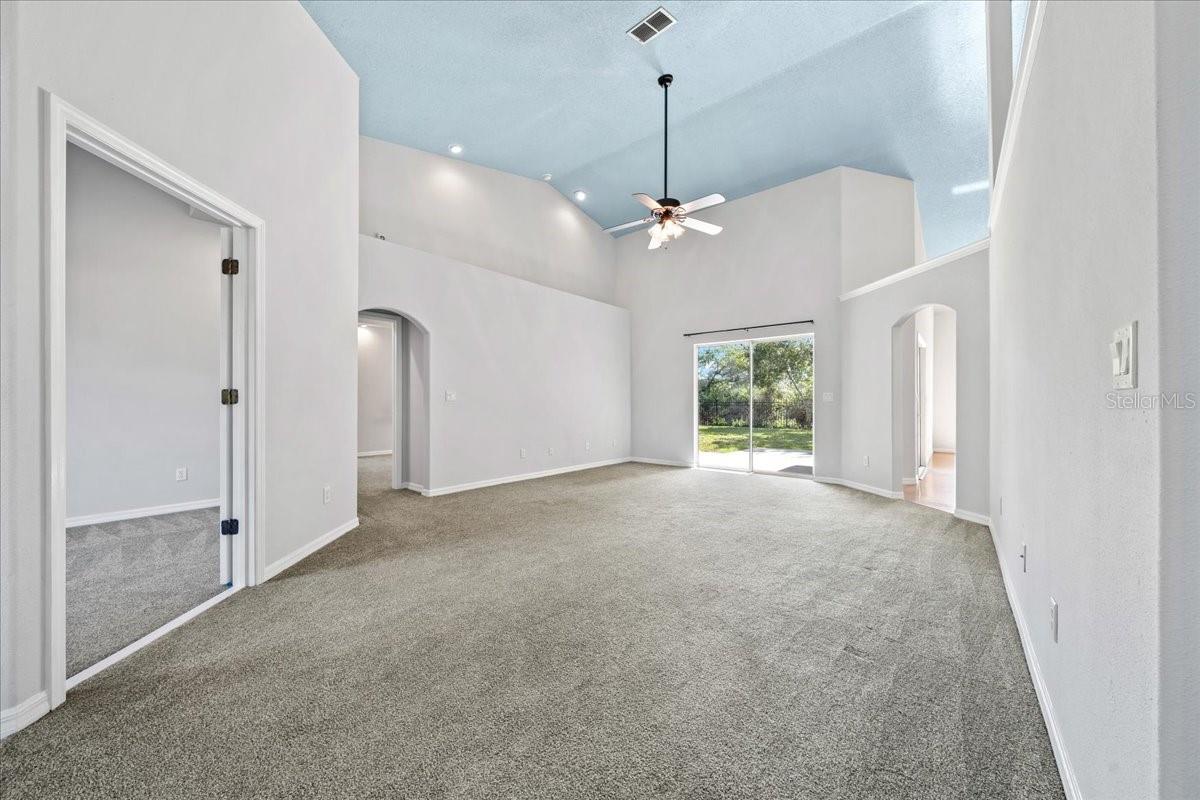 Image 9 of 77 For 10929 39th Court