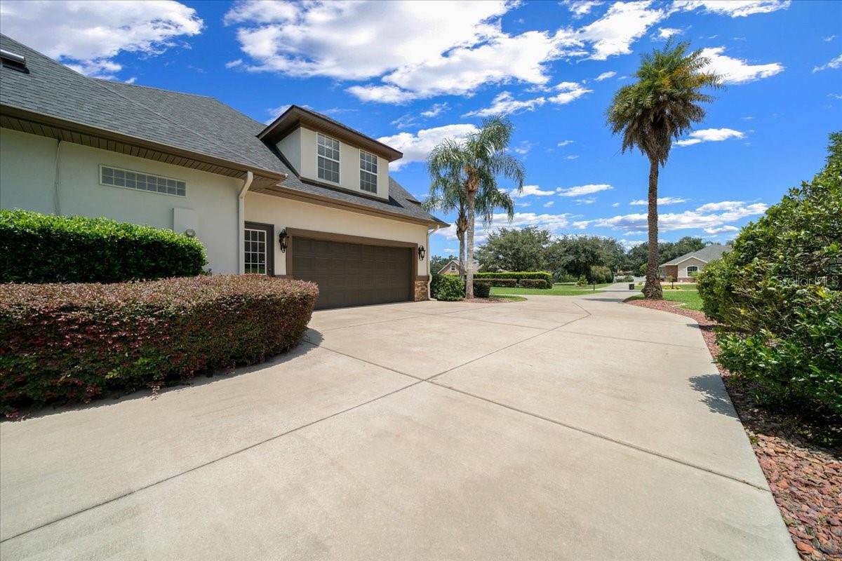 Image 81 of 100 For 3940 39th Circle