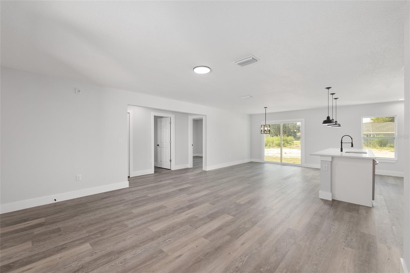 Image 15 of 60 For 13462 106 Street