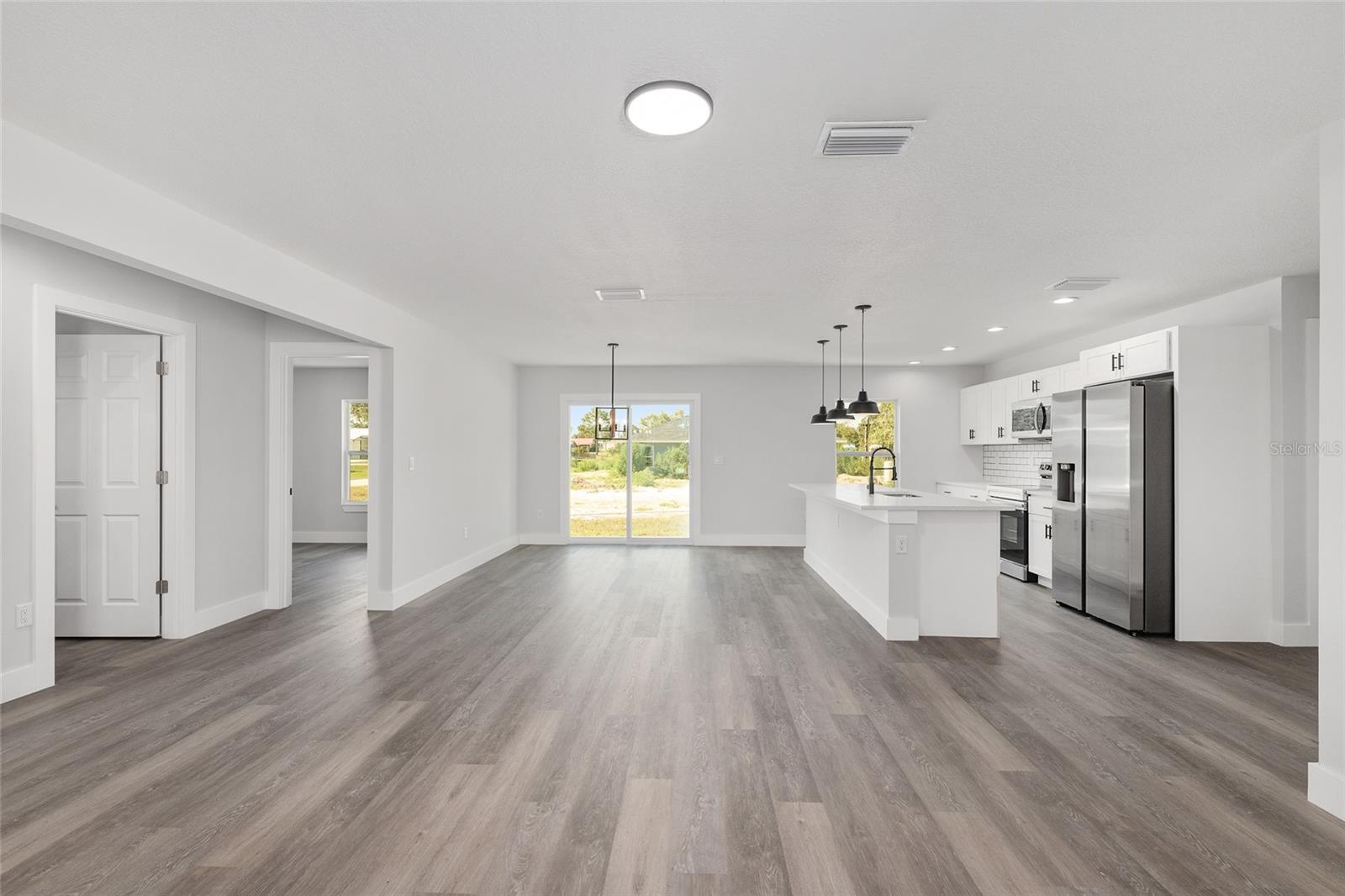 Image 16 of 60 For 13462 106 Street