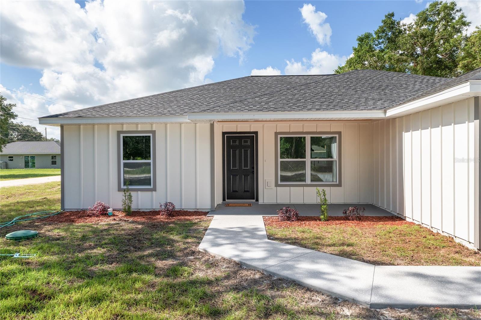 Image 2 of 60 For 13462 106 Street