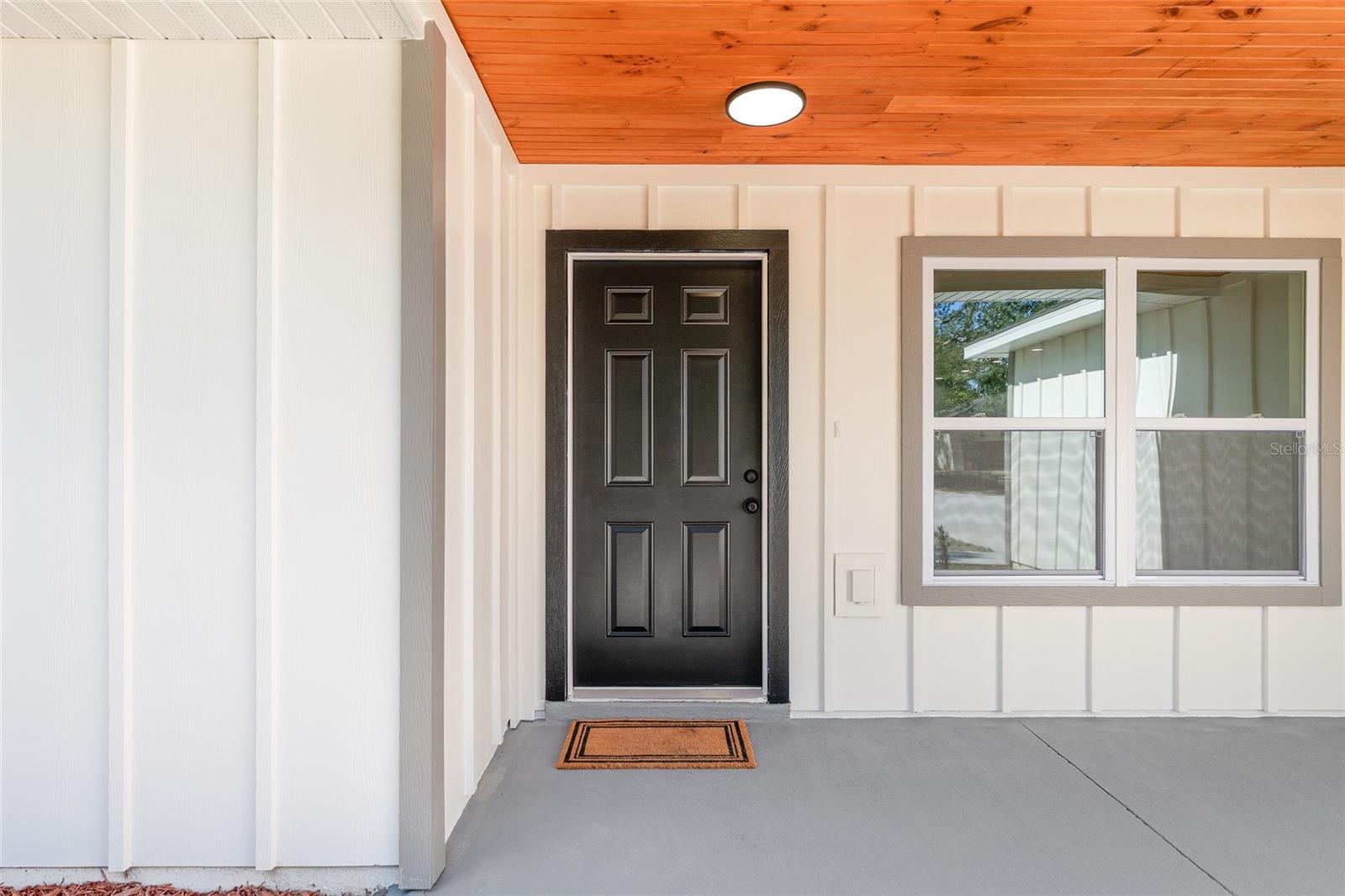 Image 3 of 60 For 13462 106 Street