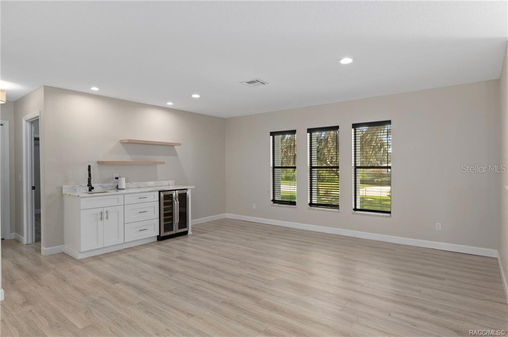 Image 10 of 53 For 4631 Windmill Drive