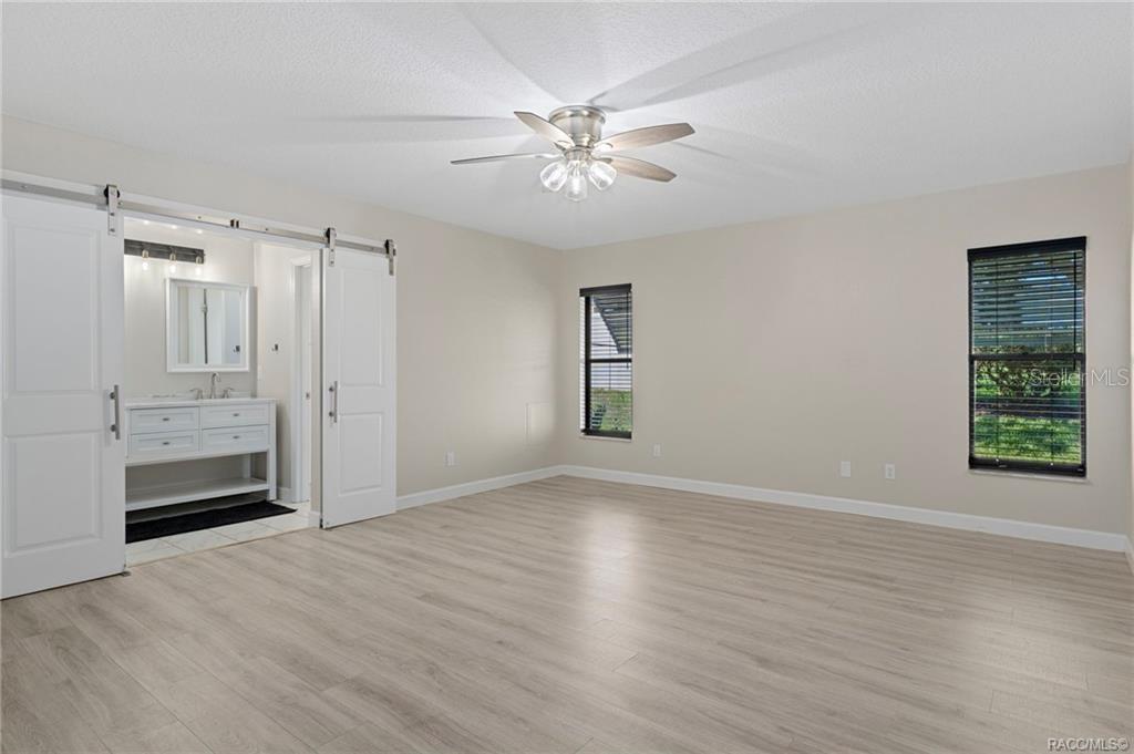 Image 19 of 53 For 4631 Windmill Drive