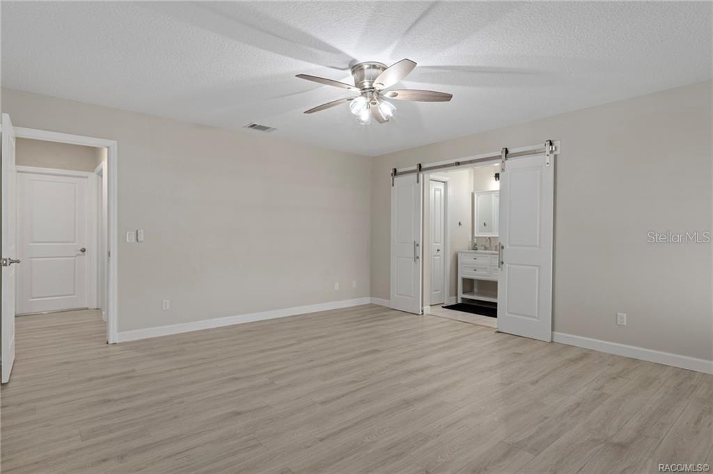 Image 20 of 53 For 4631 Windmill Drive