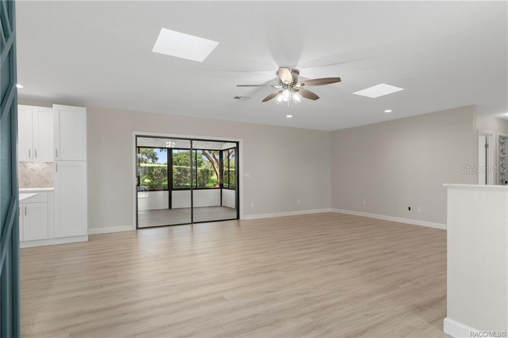 Image 4 of 53 For 4631 Windmill Drive