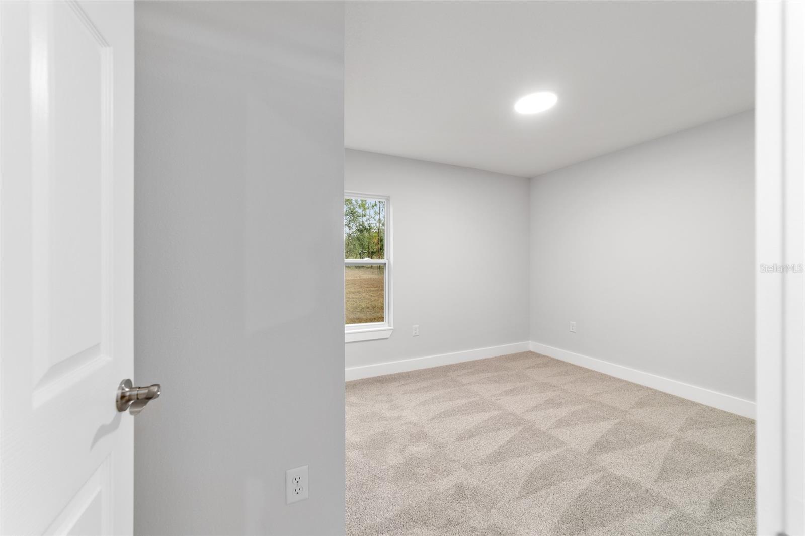 Image 32 of 39 For 1822 Hilliard Avenue