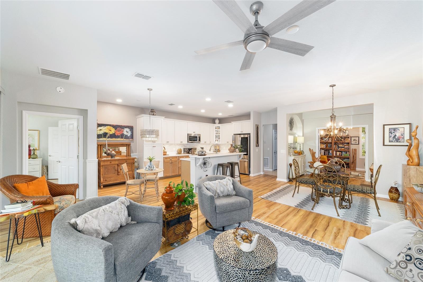 Image 11 of 52 For 7091 91st Court