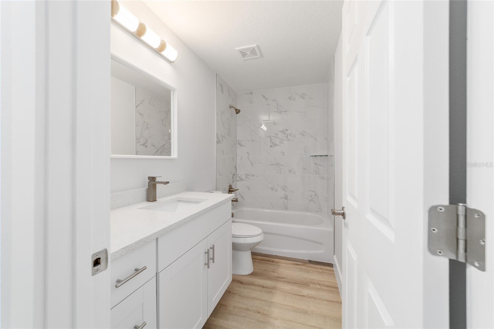 Image 32 of 41 For 15751 14th Street