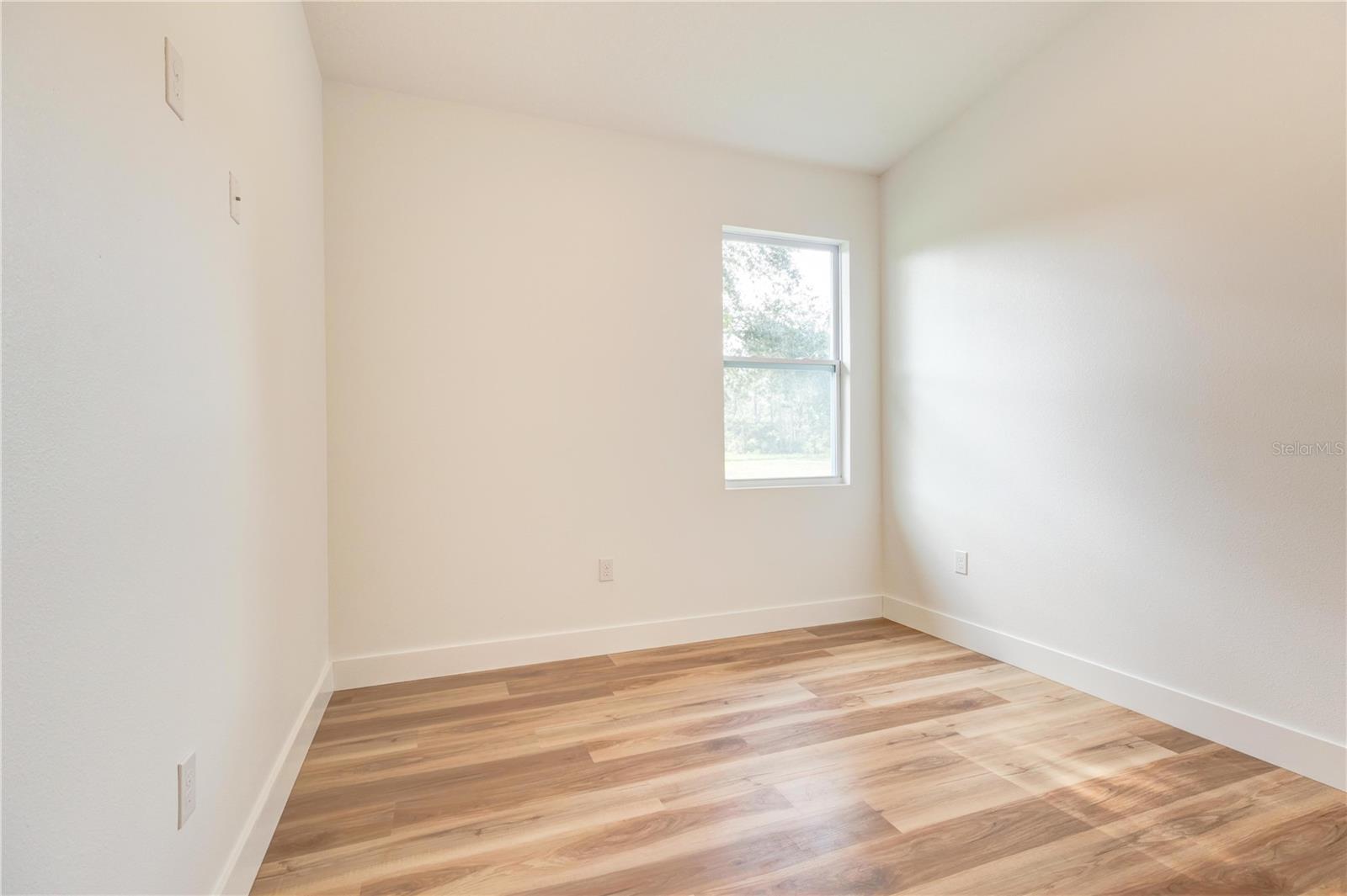 Image 12 of 18 For 17931 62nd Street Se