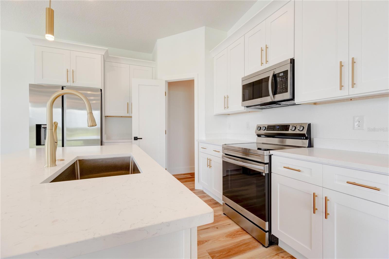 Image 6 of 18 For 17931 62nd Street Se