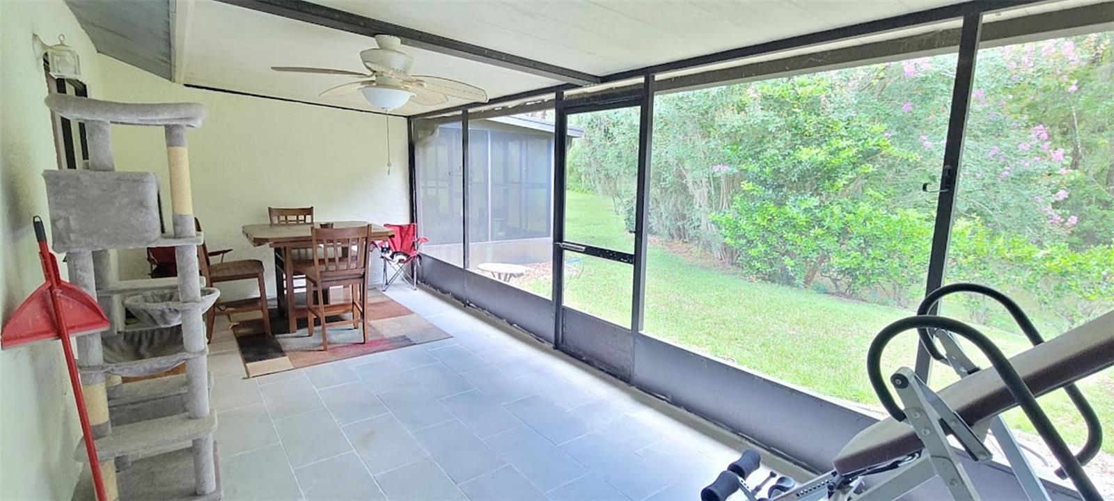 Image 16 of 19 For 537 Crossleaf Lane