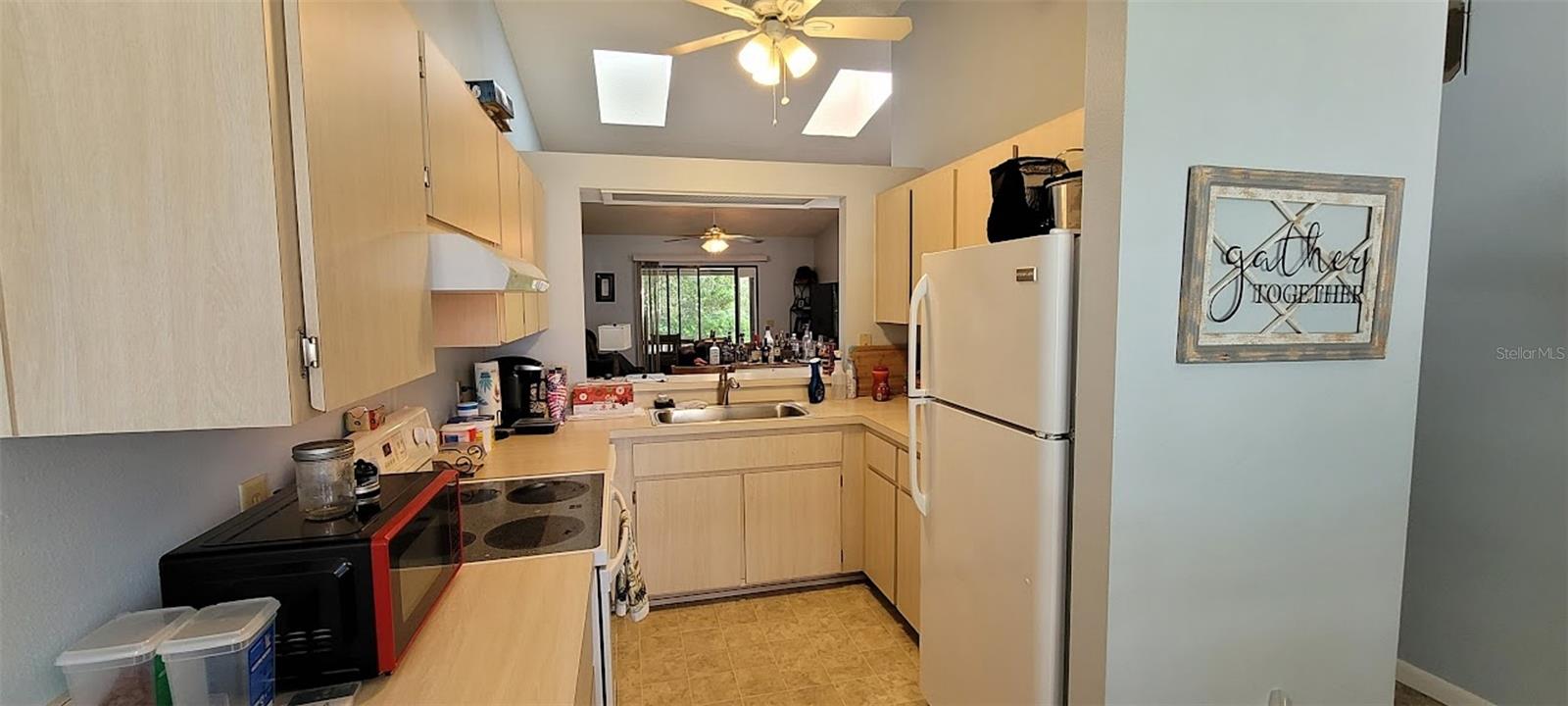 Image 5 of 19 For 537 Crossleaf Lane