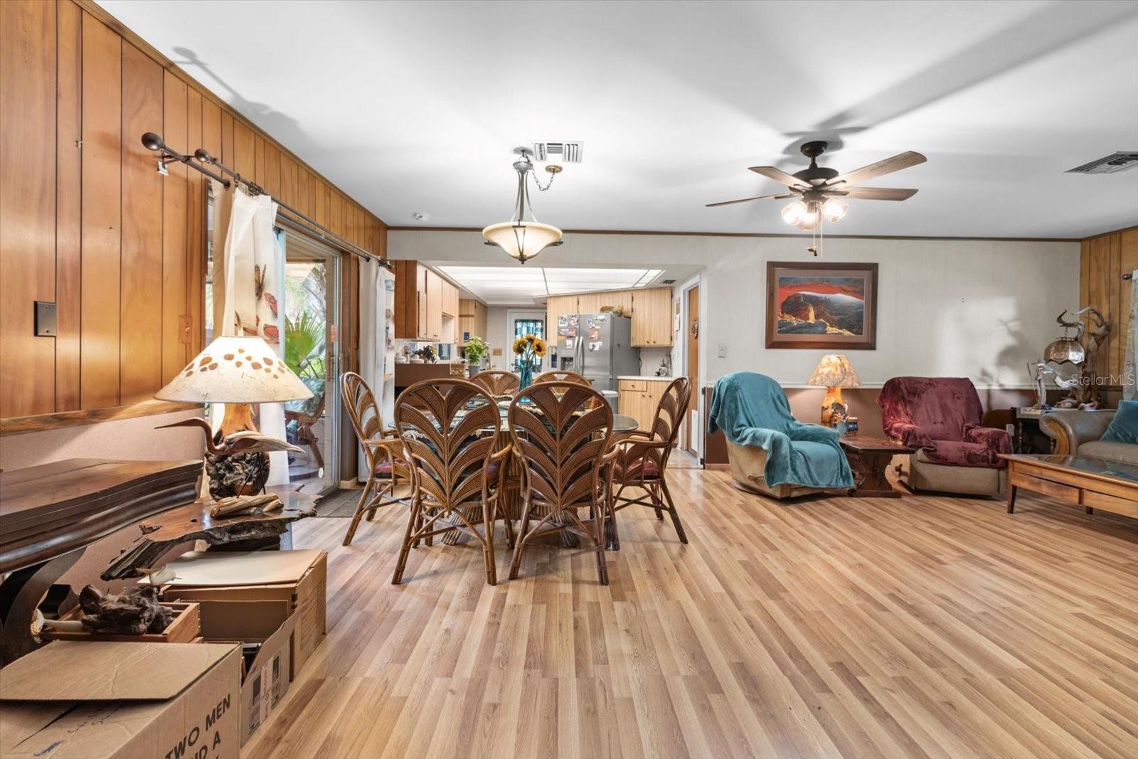 Image 11 of 41 For 10090 Riviera Point