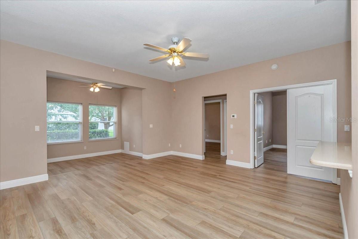 Image 19 of 41 For 4021 Newland Street