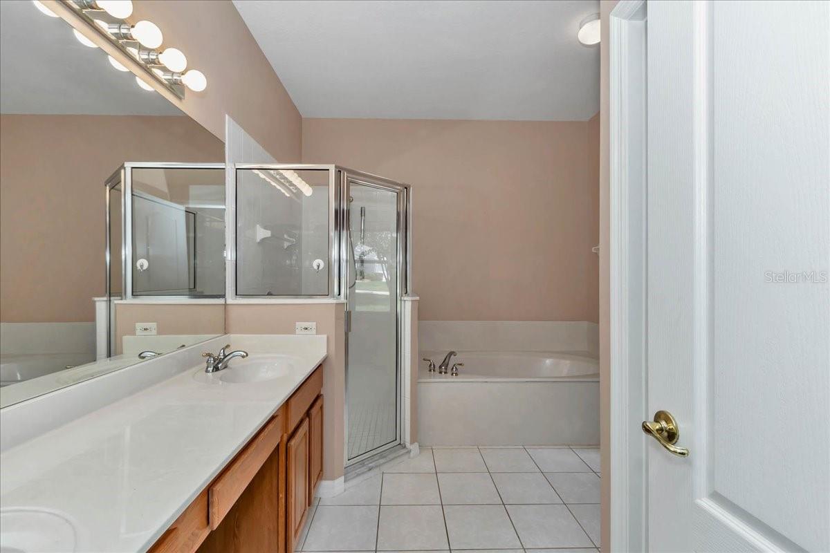 Image 22 of 41 For 4021 Newland Street