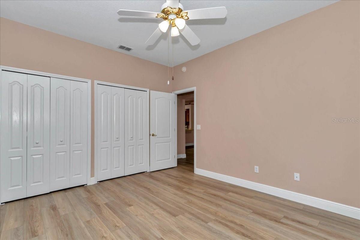 Image 30 of 41 For 4021 Newland Street