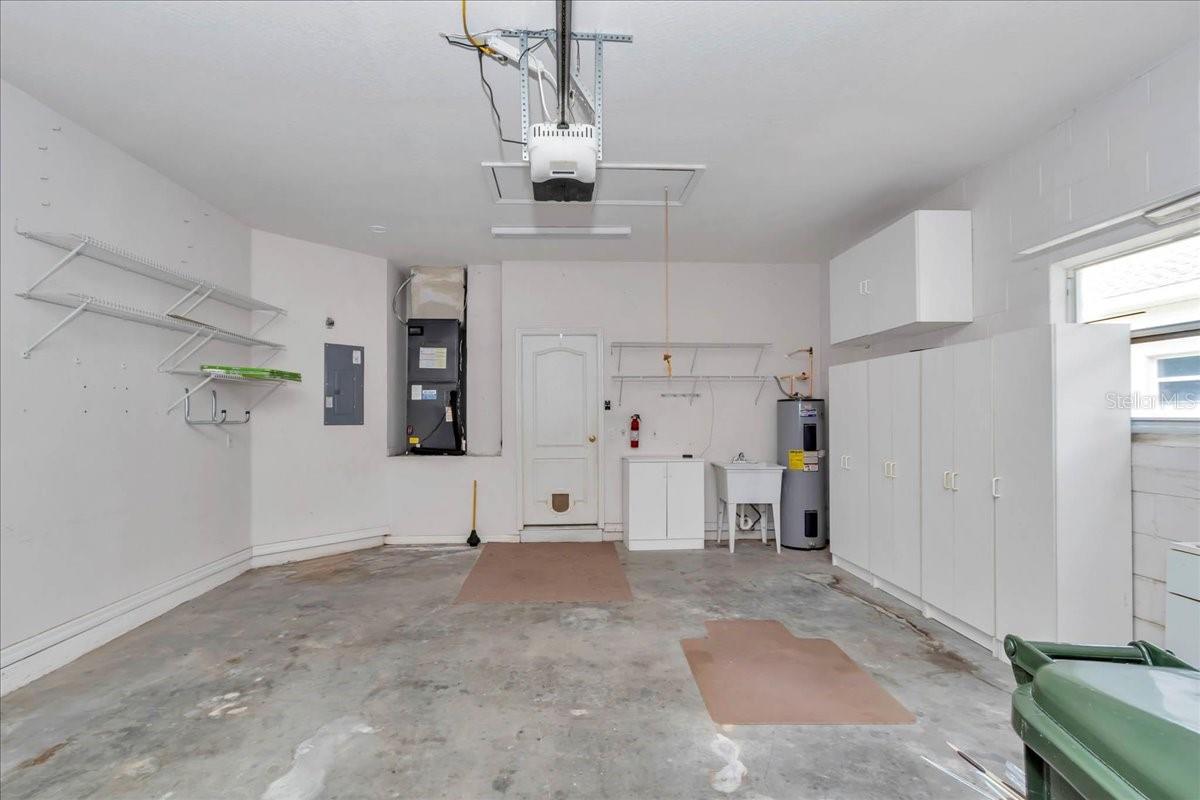 Image 34 of 41 For 4021 Newland Street