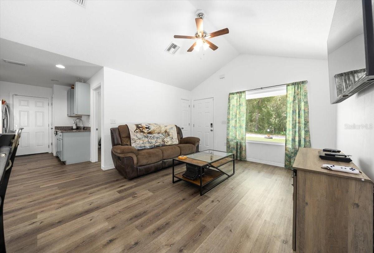 Image 12 of 39 For 5515 171 Court