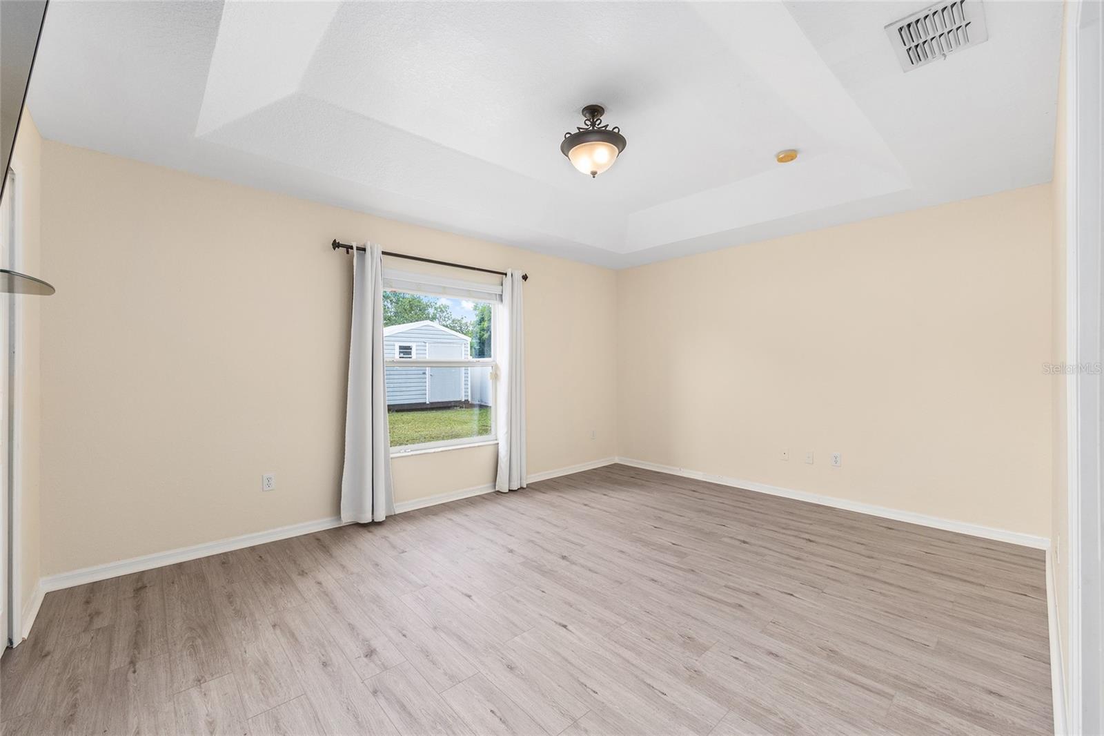 Image 16 of 48 For 6568 129th Lane