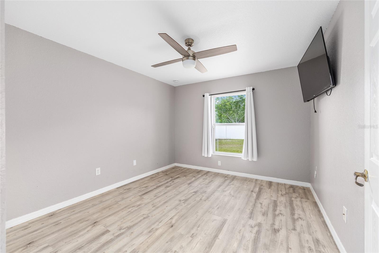 Image 23 of 48 For 6568 129th Lane