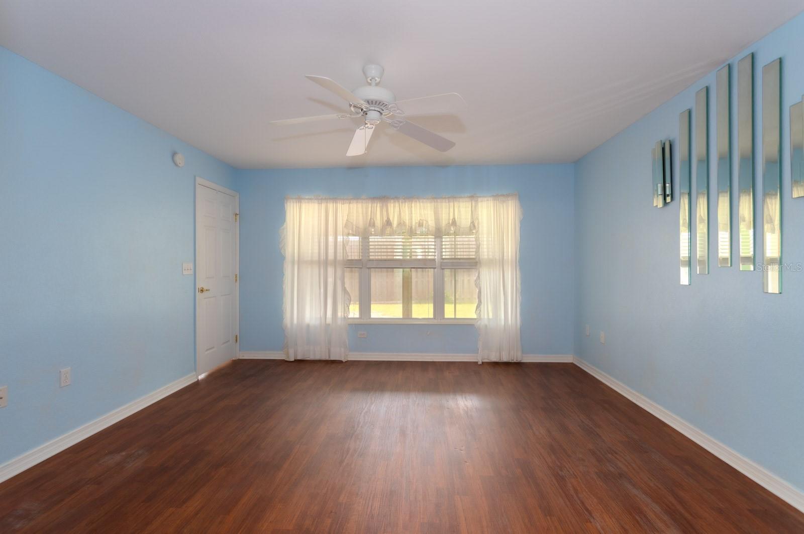 Image 22 of 38 For 13876 94th Avenue