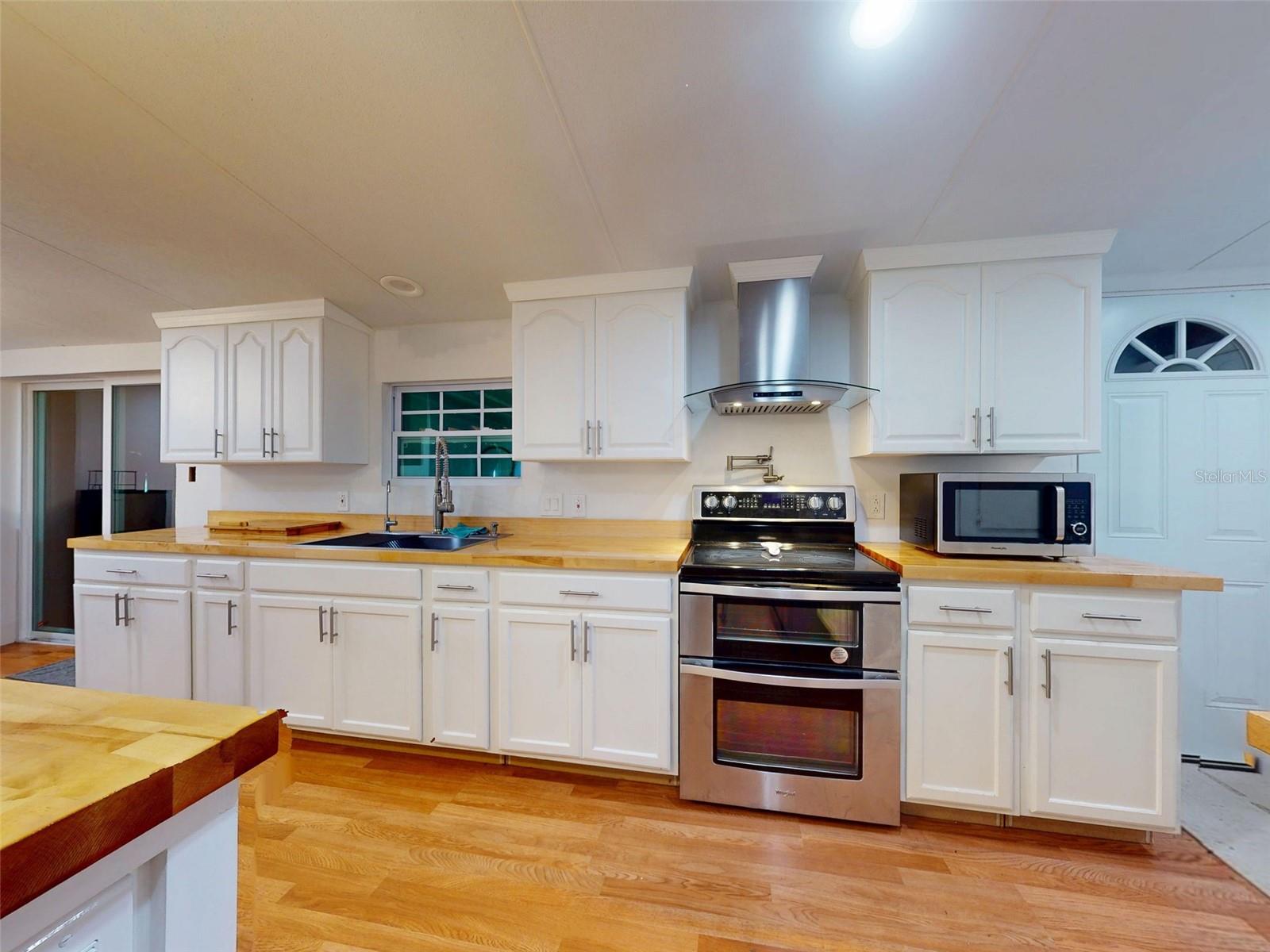 Image 14 of 52 For 13120 90th Street